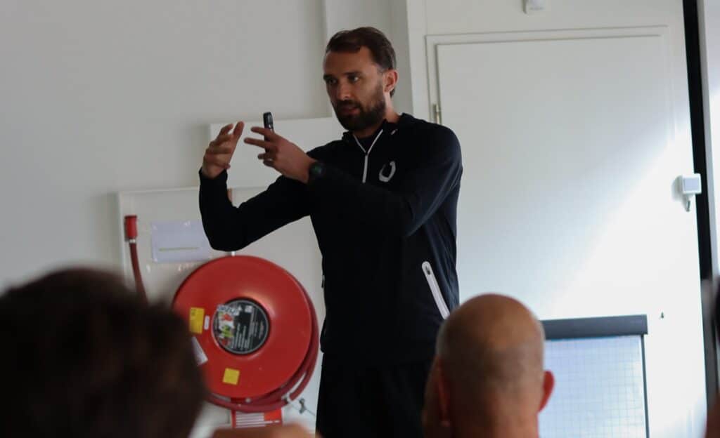 De teamfases van Tuckman: Van zoeken naar samenwerken